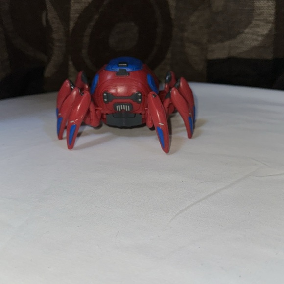 DISNEYPARKS MARVEL EXCLUSIVE- LIGHT UP SPIDER BOT w Motorized Movement. New - Picture 3 of 9